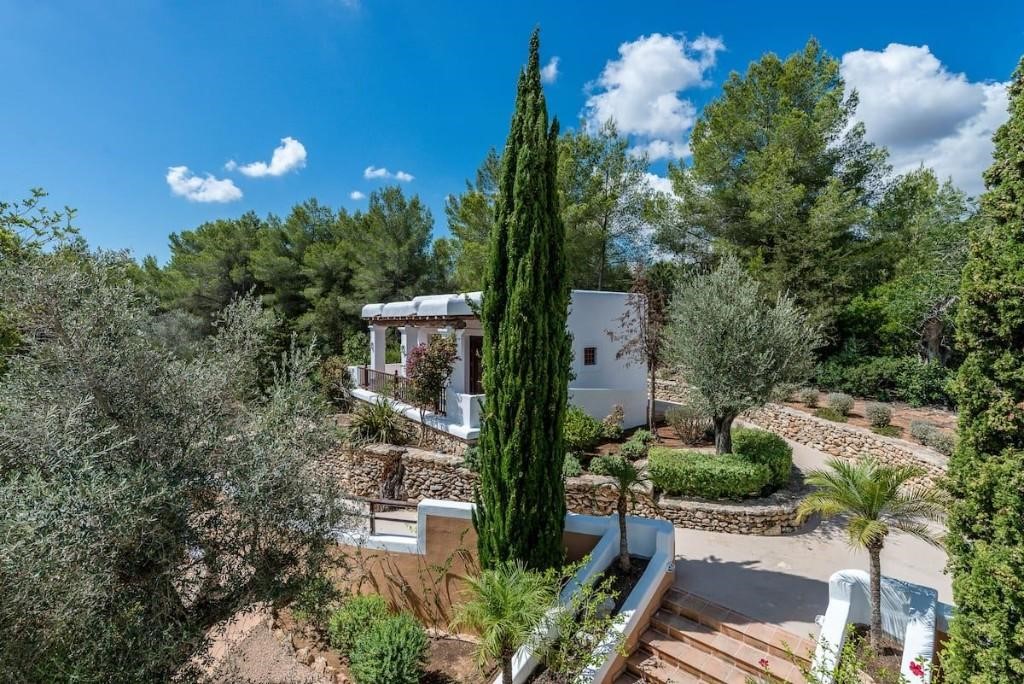 resa estates finca for sale santa gertrudis 2022 ibiza house far.jpg